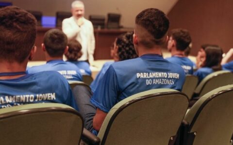 Estudantes do Amazonas iniciam mandato no 'Parlamento Jovem 2024'