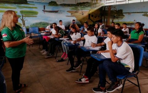 Oito em cada dez professores já pensaram em desistir da carreira