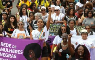 Desemprego entre jovens negras é 3 vezes superior ao dos homens brancos