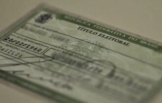 Hoje é último dia para regularizar ou transferir título de eleitor