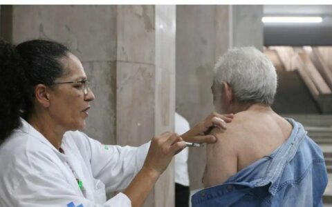 Saúde lança nova campanha de vacinação contra covid-19
