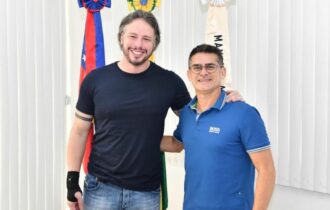 David Almeida decreta luto de três dias por morte de Arthur Bisneto