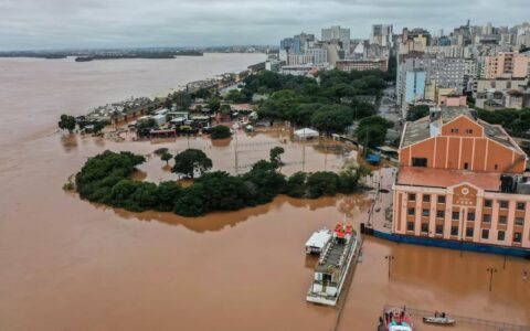 Com retorno de chuva forte no RS, população deve buscar áreas seguras