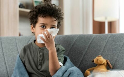 Baixa cobertura vacinal pode favorecer aumento de casos de coqueluche
