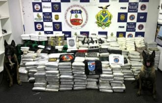 Grupo é preso com R$ 6 milhões de litros de petróleo e armas em Coari