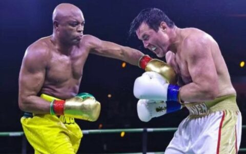 Anderson Silva não empolga no ringue, mas despedida emociona público
