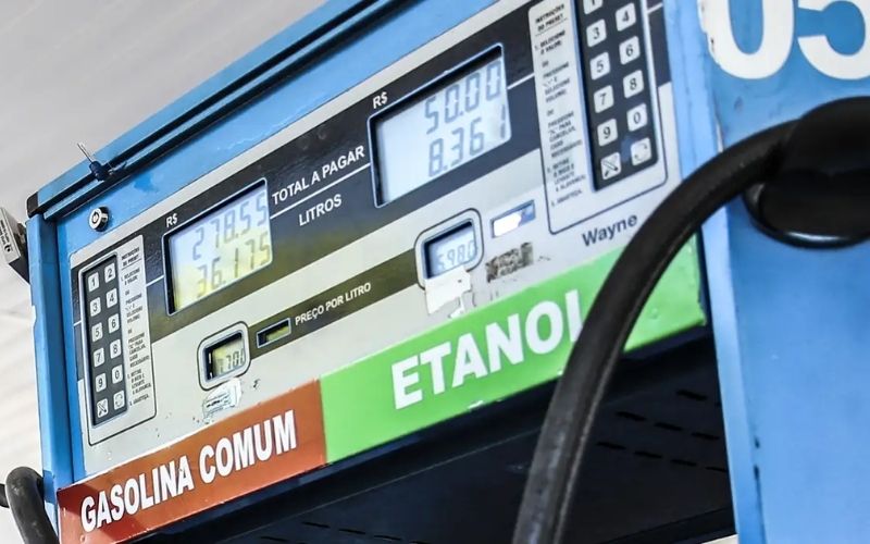 Etanol está mais competitivo em relação à gasolina em 9 Estados e no DF, diz ANP