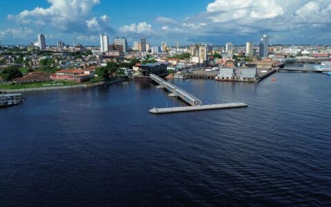 David inaugura píer turístico e diz consolidar promessa de campanha