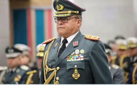 General é preso na Bolívia após tentativa de golpe