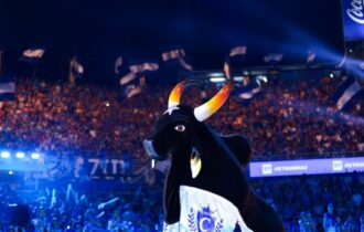 Caprichoso faz ensaio técnico com a presença da galera no Bumbódromo