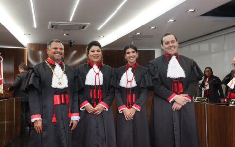 Novos promotores de Guajará, Nhamundá e Novo Aripuanã são empossados pelo MPAM