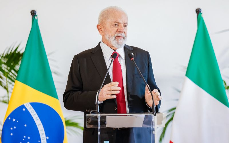 Desaprovação a Lula vai a 47% e iguala pior índice da série histórica, aponta Atlas