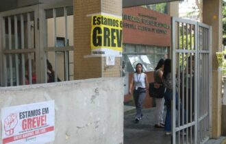 Fim da greve: professores universitários assinam acordo com governo