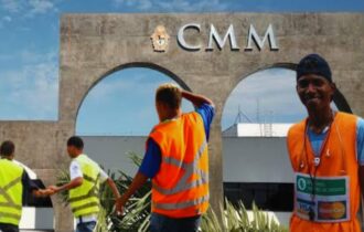 Flanelinhas tomam conta de Manaus e CMM 'passa pano'