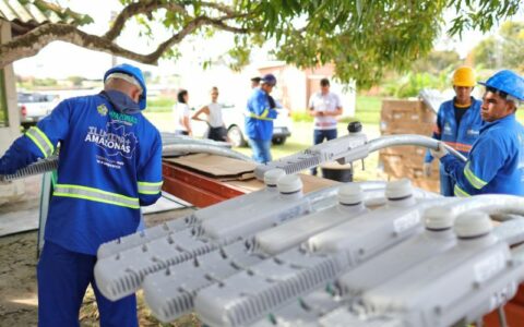Wilson Lima vai investir R$ 4,8 milhões para modernizar iluminação em 81 comunidades de Parintins