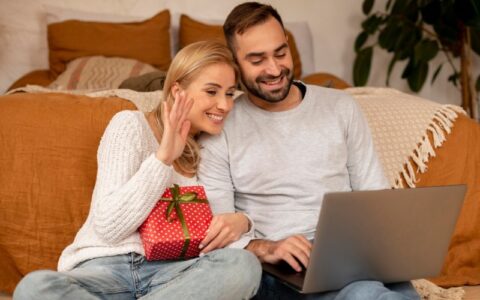 Dia dos namorados: e-commerce é a saída para quem não tem tempo de caçar um bom presente em lojas físicas