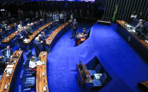 Senado aprova bolsa para apoiar permanência de alunos em universidades