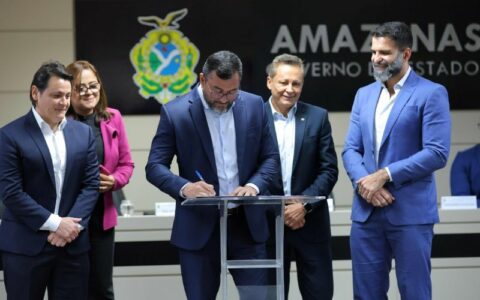 Wilson Lima assina pré-contrato para iniciar consultas públicas em áreas de projetos de REDD+