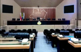 Aleam estende recesso de julho no ano em que seu presidente é pré-candidato
