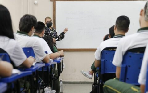 'Novo ensino médio não se aplica à realidade de alunos da rede pública do Amazonas', diz professor