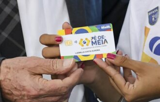 Pé-de-Meia paga nascidos em novembro e dezembro hoje