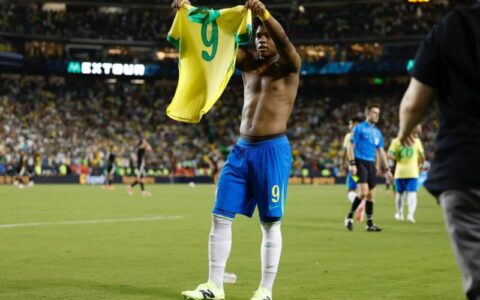 Imprensa espanhola se derrete em elogios a Endrick: 'sucessor de Pelé'