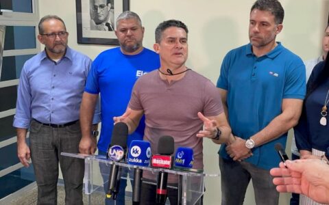 Sem divulgar data, prefeito confirma entrega de mais 15 ônibus novos para Manaus