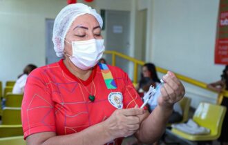 Prefeitura de Manaus oferta nova vacina monovalente contra Covid
