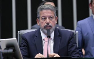 Lira diz que relatora do projeto de lei sobre aborto será 'uma mulher, de centro e moderada'