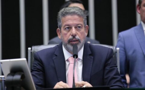 Lira diz que relatora do projeto de lei sobre aborto será 'uma mulher, de centro e moderada'
