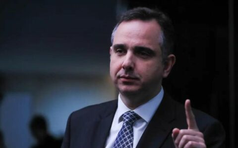 É preciso combater a mentira de que ajudar as pessoas pobres é um desperdício, diz Pacheco