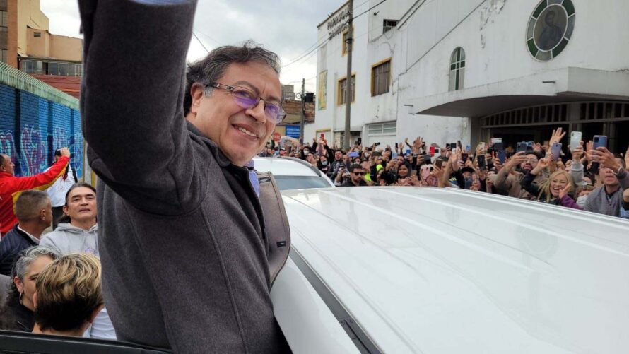 Gustavo Petro.