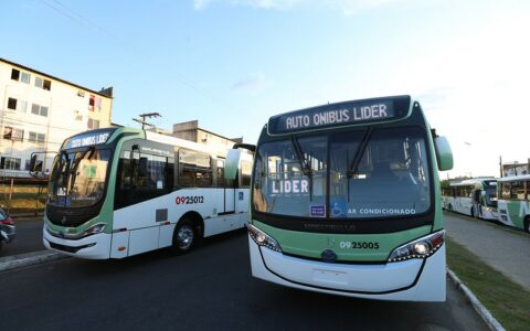 Manaus recebe 14 novos ônibus para atender o Viver Melhor