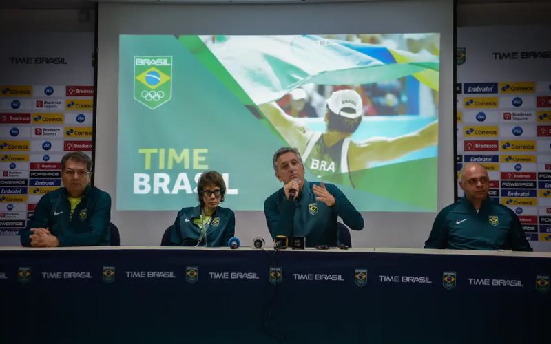 (Foto: Tomaz Silva/ Agência Brasil) COB nega ‘desamparo’ de nadadora expulsa, confirma denúncia, mas diz que ‘não há pendências’
