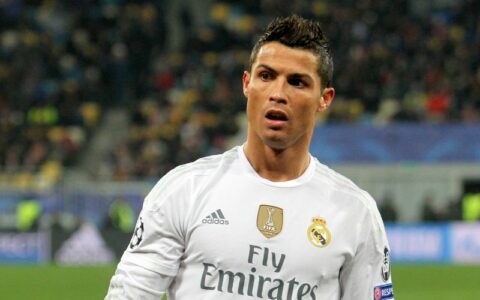 Sonho de atuar ao lado do filho faz Cristiano Ronaldo adiar aposentadoria