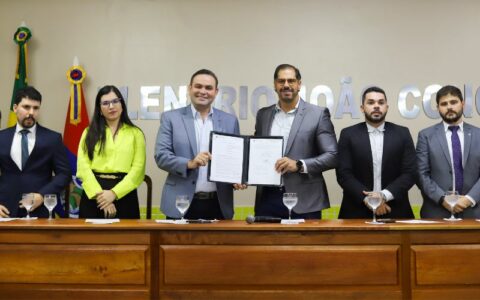 DPE-AM empossa dois novos defensores para atuação em Eirunepé