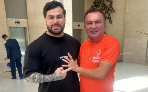 Braço direito de David, Sabá Reis posa em foto com rival de prefeito na CMM