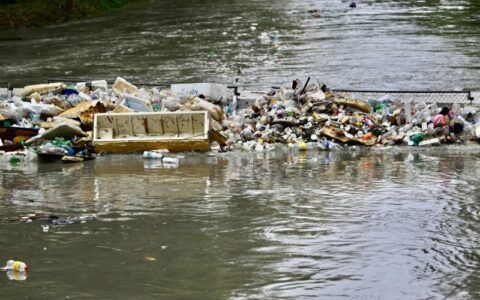 Crise do saneamento em Manaus expõe riscos à saúde e ao meio ambiente