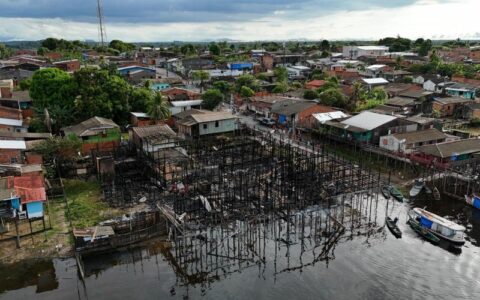 Criança de 6 anos morre durante incêndio de grandes proporções em Nhamundá