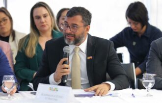 Em Brasília, Wilson propõe mudança no programa 'Dinheiro Direto na Escola'