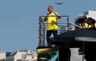 Defesa diz que Bolsonaro não tinha ingerência sobre joias recebidas