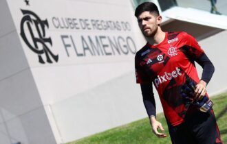 Líder do Brasileiro, Flamengo enfrenta Atlético-MG no Mineirão