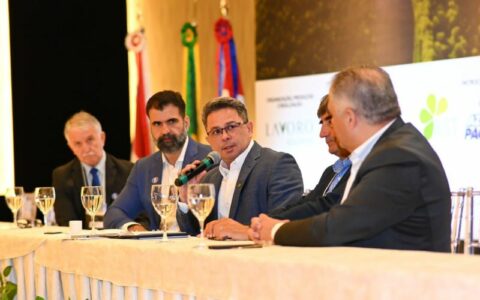 Tadeu busca inovações no tratamento de resíduos urbanos em seminário com portugueses