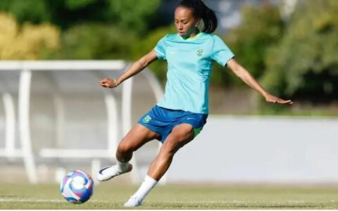 Seleção feminina treina na França a 4 dias da estreia na Olimpíada