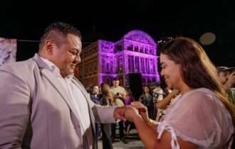 Mais de 160 casais dizem ‘sim’ em cerimônia de casamento apoiada pelo Governo do Amazonas