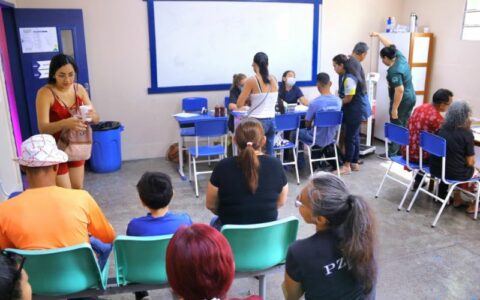 SES-AM atende 900 pessoas durante ação no bairro da Compensa