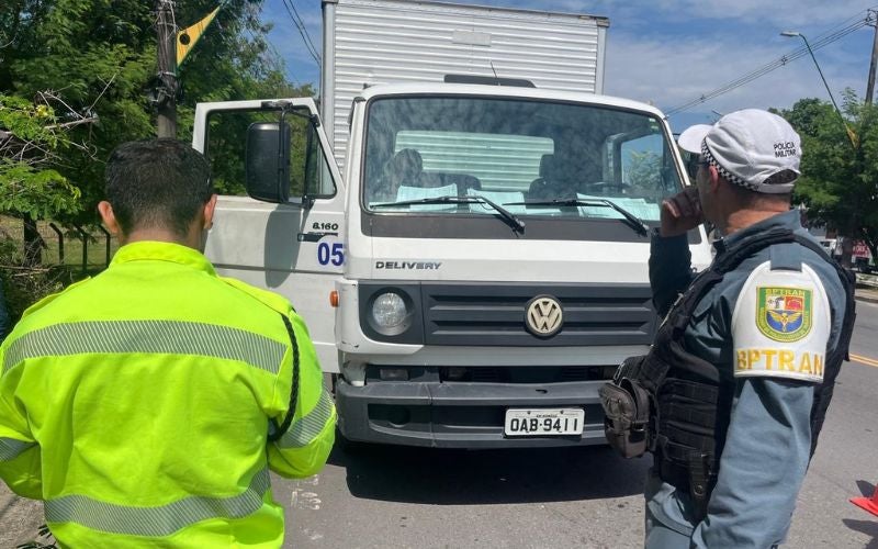 PMAM e IMMU deflagram operação com foco em fiscalização de veículos pesados irregulares