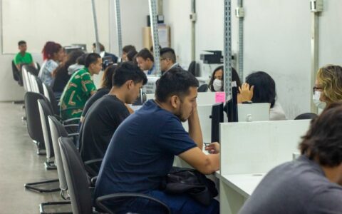 Sine AM divulga 142 vagas de emprego para esta segunda-feira