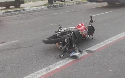 Militar do Exército morre aos 19 anos ao perder controle de moto na avenida Coronel Teixeira