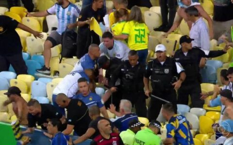 Torcedores violentos podem ser banidos de estádios e arenas esportivas